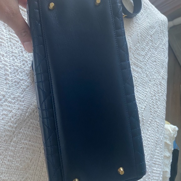 ❤️SOLD❤️Authentic Vintage Lady Dior in Cannage Lambskin leather in Navy w GHW - Picture 10 of 15